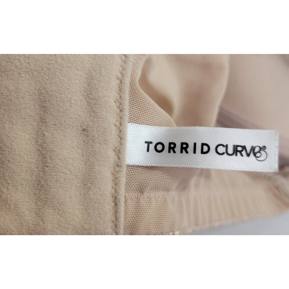Torrid Curve Wire Free Bra Size 40DDD Tan Lightly Lined Full Coverage Crossback - Picture 2 of 7